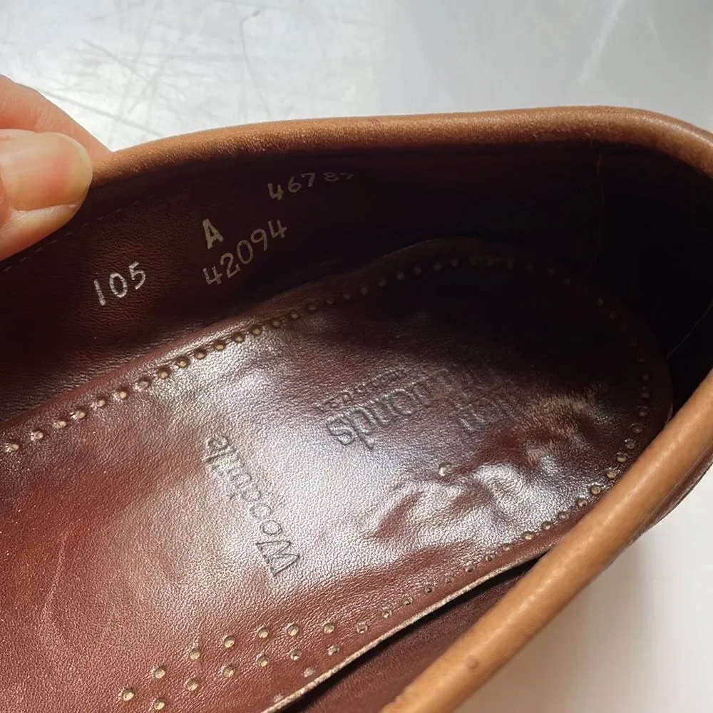 Allen Edmonds‎ Woodville tan slip on loafers with fringe & buckle